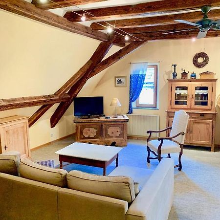 Gite "Le Muscat" A Riquewihr Bagian luar foto